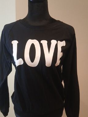 Black "LOVE" Graphic Long-Sleeve Women's Top